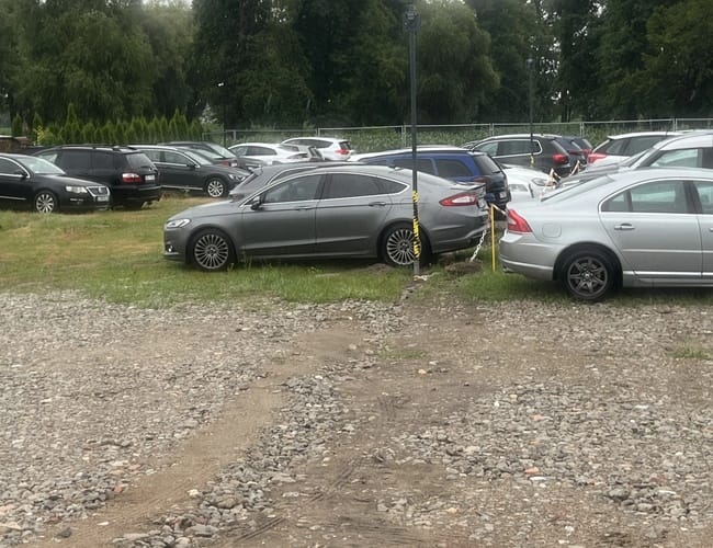 Parking Dąbrowa - lotnisko Poznań-Ławica (POZ) - zdjęcie 2