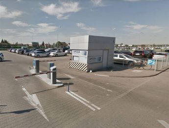 Oficjalny Parking P2 - lotnisko Poznań-Ławica (POZ) - główne zdjęcie parkingu