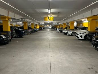 MarcelinPark - zadaszony parking lotnisko Poznań-Ławica (POZ) - główne zdjęcie parkingu