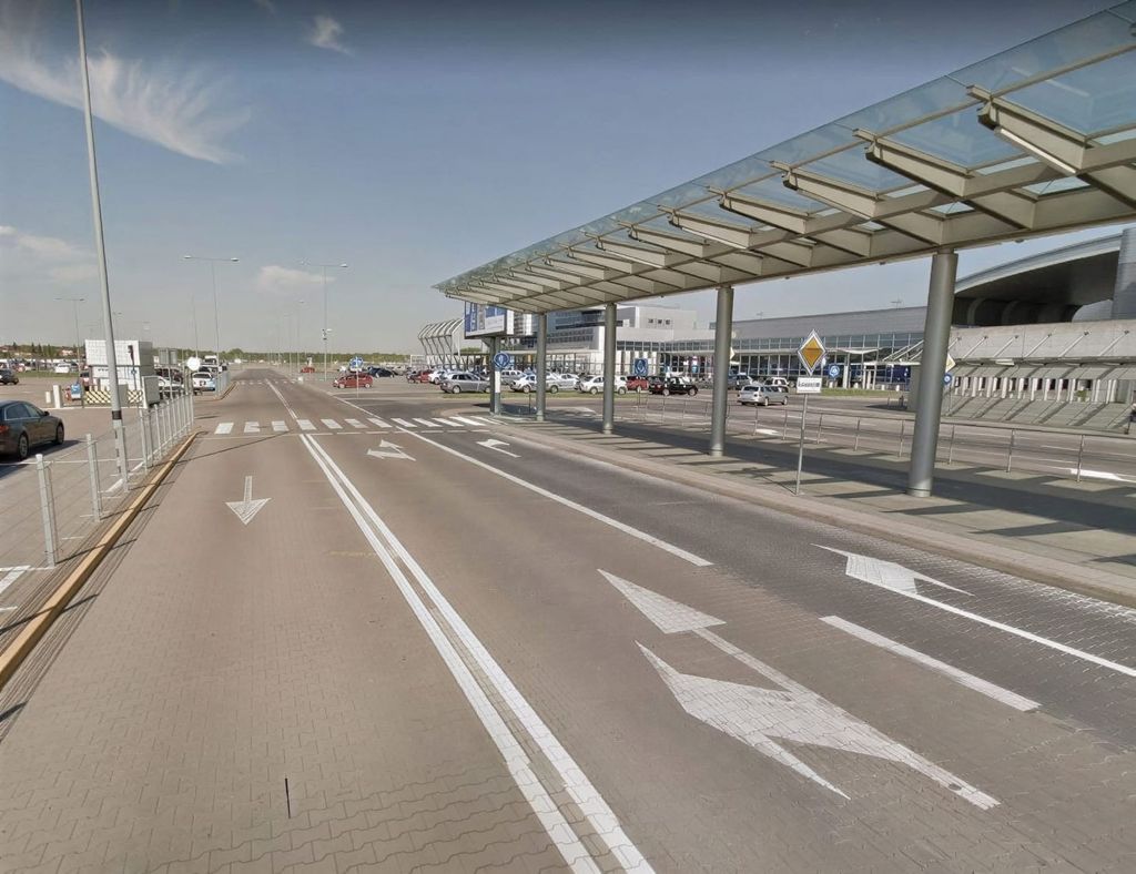 Oficjalny Parking P2 - lotnisko Poznań-Ławica (POZ) - zdjęcie 5